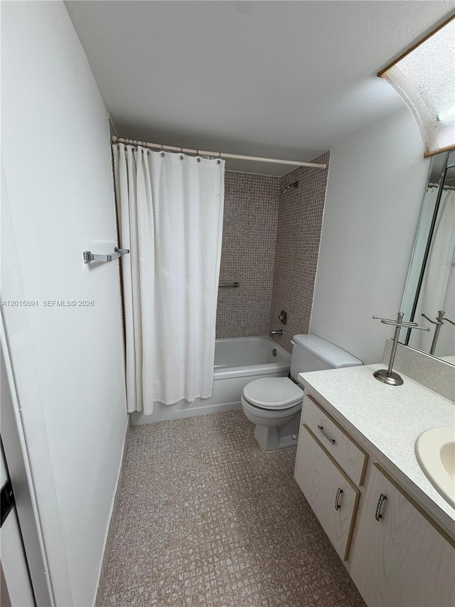 3032 Hythe B, Unit 3032 Boca Raton, FL 33434 - Photo 16 of 27
