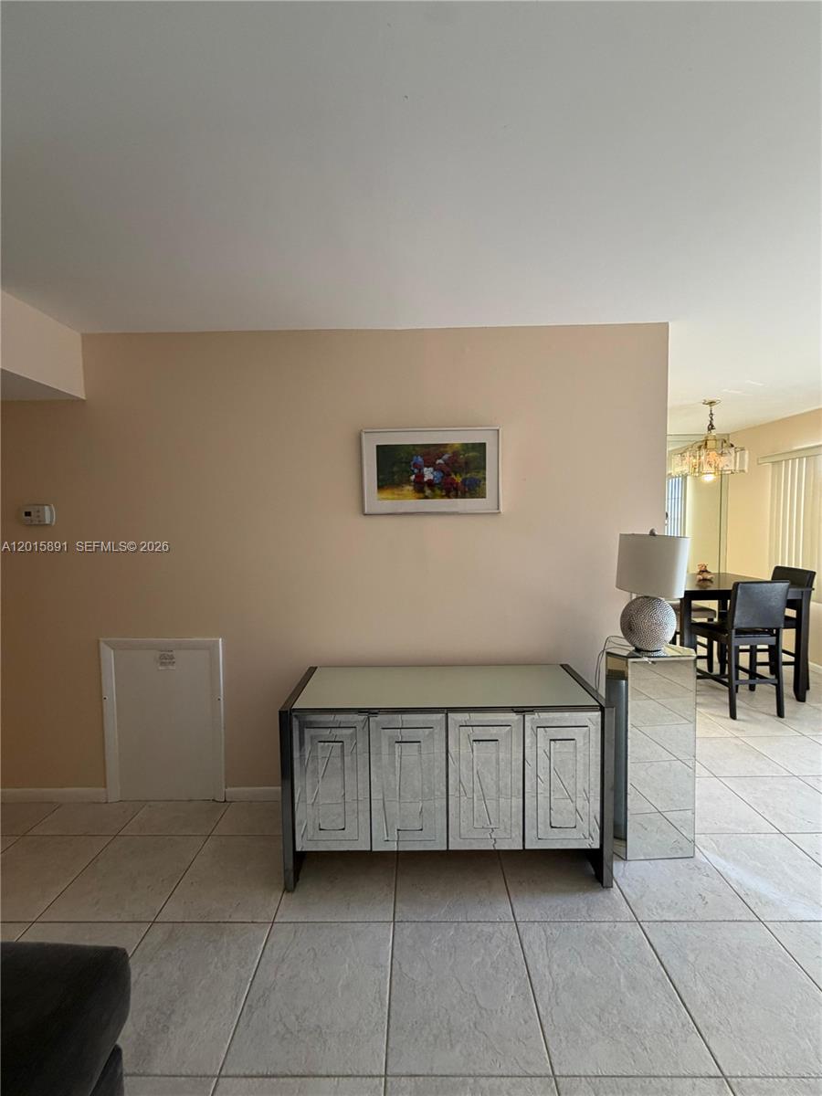 3032 Hythe B, Unit 3032 Boca Raton, FL 33434 - Photo 4 of 27