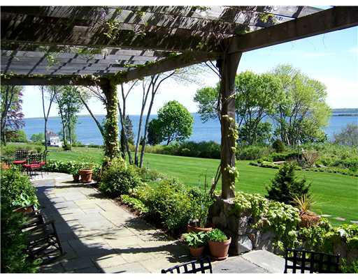 330 East Shore Road Jamestown, RI 02835 - Photo 6 of 12 Patio/Deck.