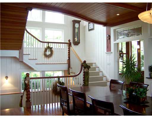 330 East Shore Road Jamestown, RI 02835 - Photo 9 of 12 Dining Room.