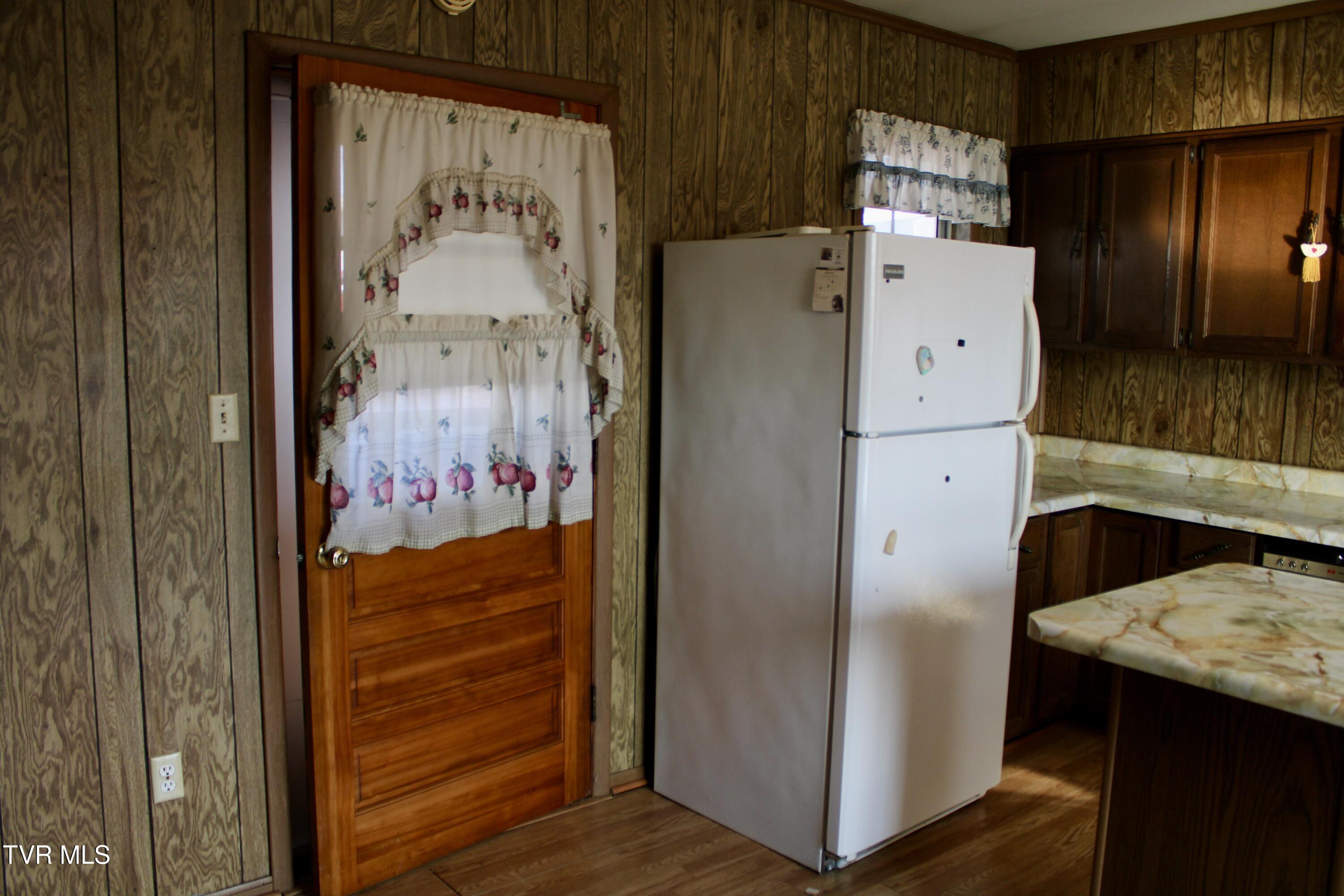 5517 Poplar Springs Road Greeneville, TN 37743 - Photo 11 of 50 IMG_0263