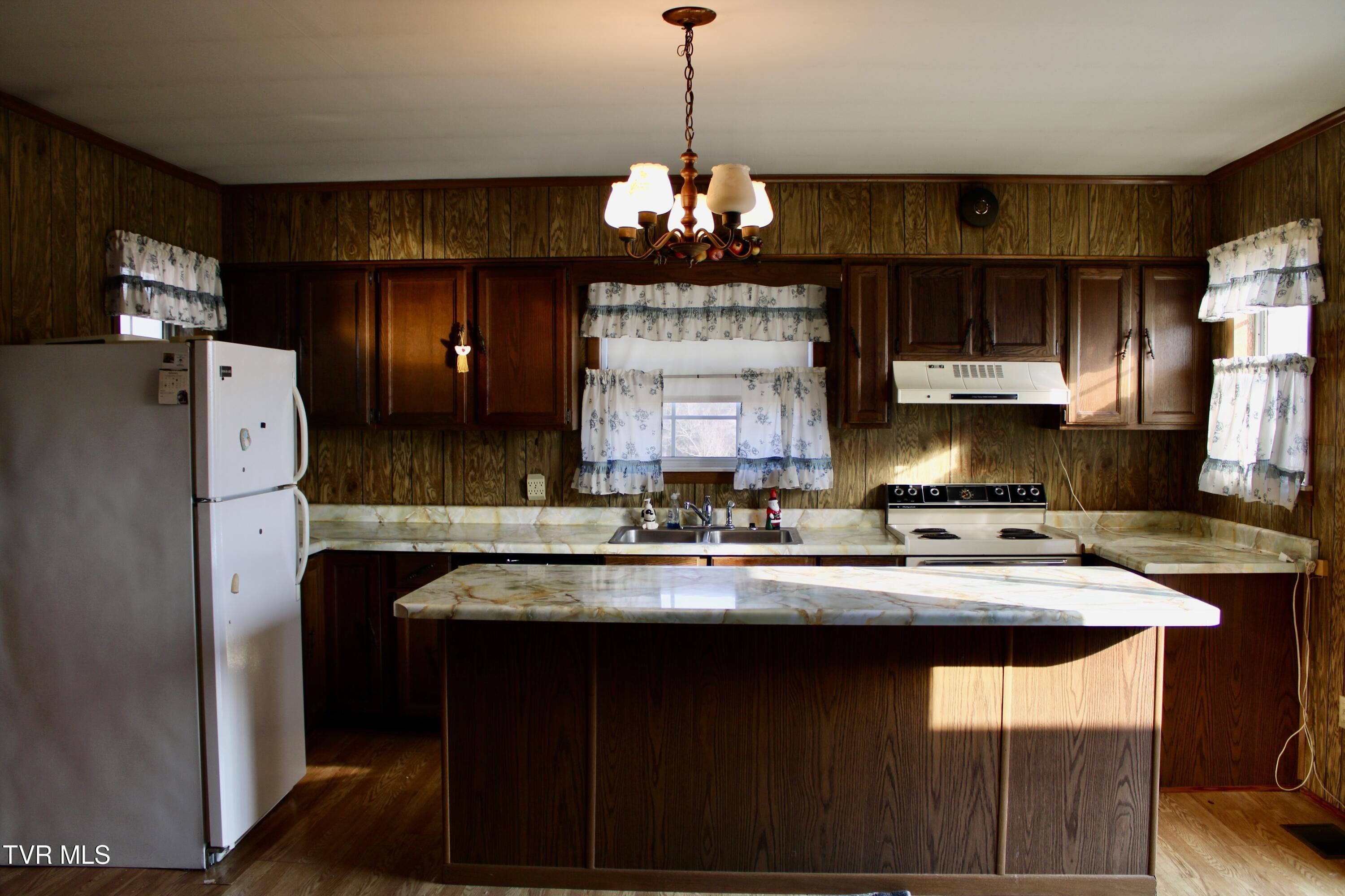 5517 Poplar Springs Road Greeneville, TN 37743 - Photo 12 of 50 IMG_0262