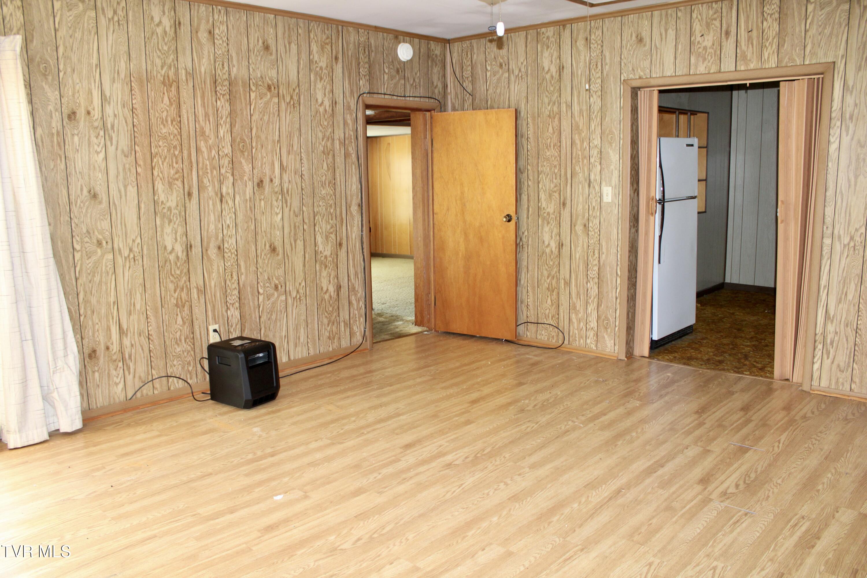 5517 Poplar Springs Road Greeneville, TN 37743 - Photo 16 of 50 IMG_0267