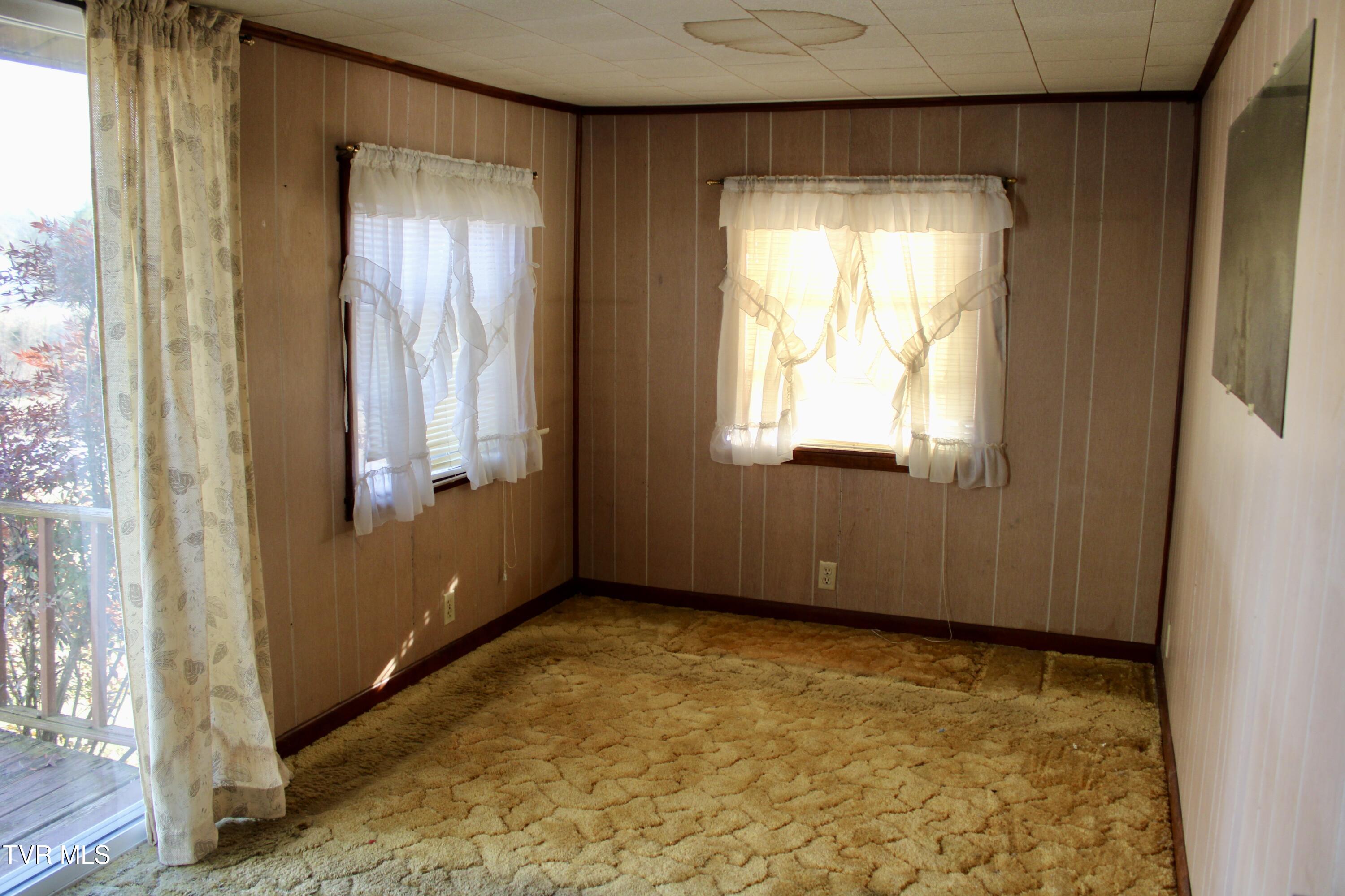 5517 Poplar Springs Road Greeneville, TN 37743 - Photo 20 of 50 IMG_0273