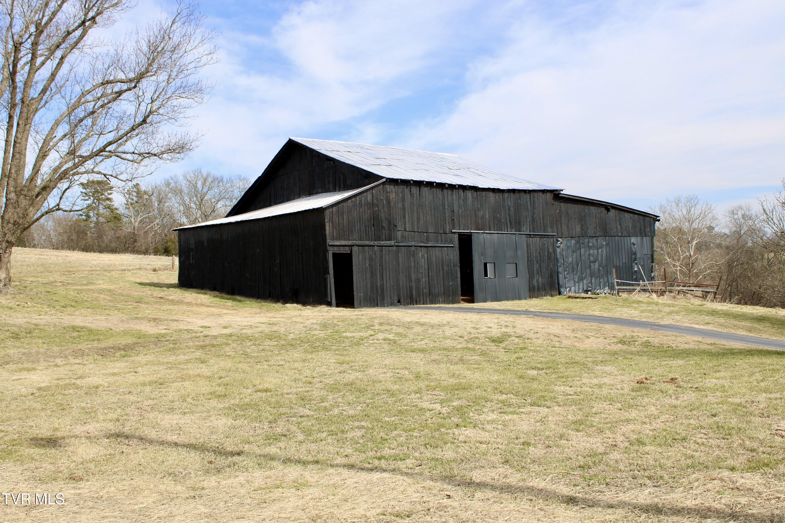 5517 Poplar Springs Road Greeneville, TN 37743 - Photo 32 of 50 IMG_0119