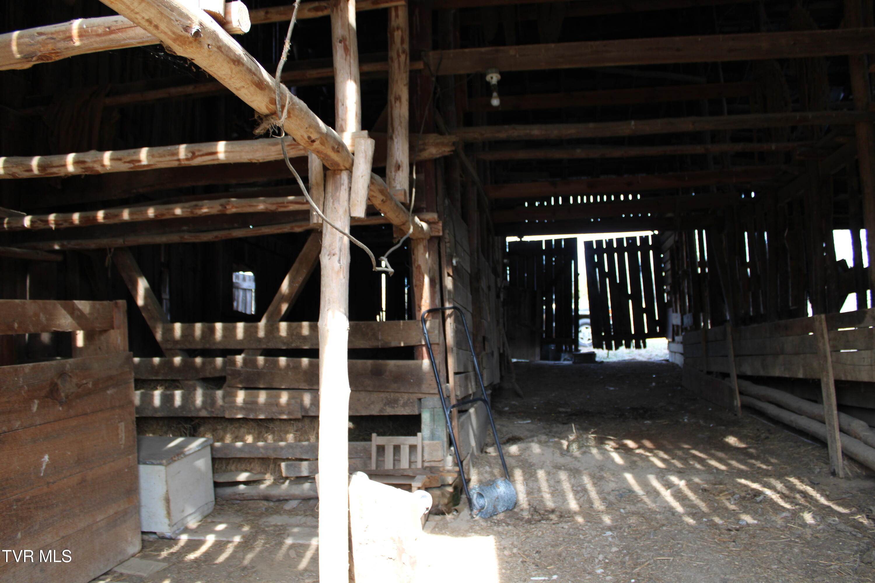 5517 Poplar Springs Road Greeneville, TN 37743 - Photo 35 of 50 IMG_0156