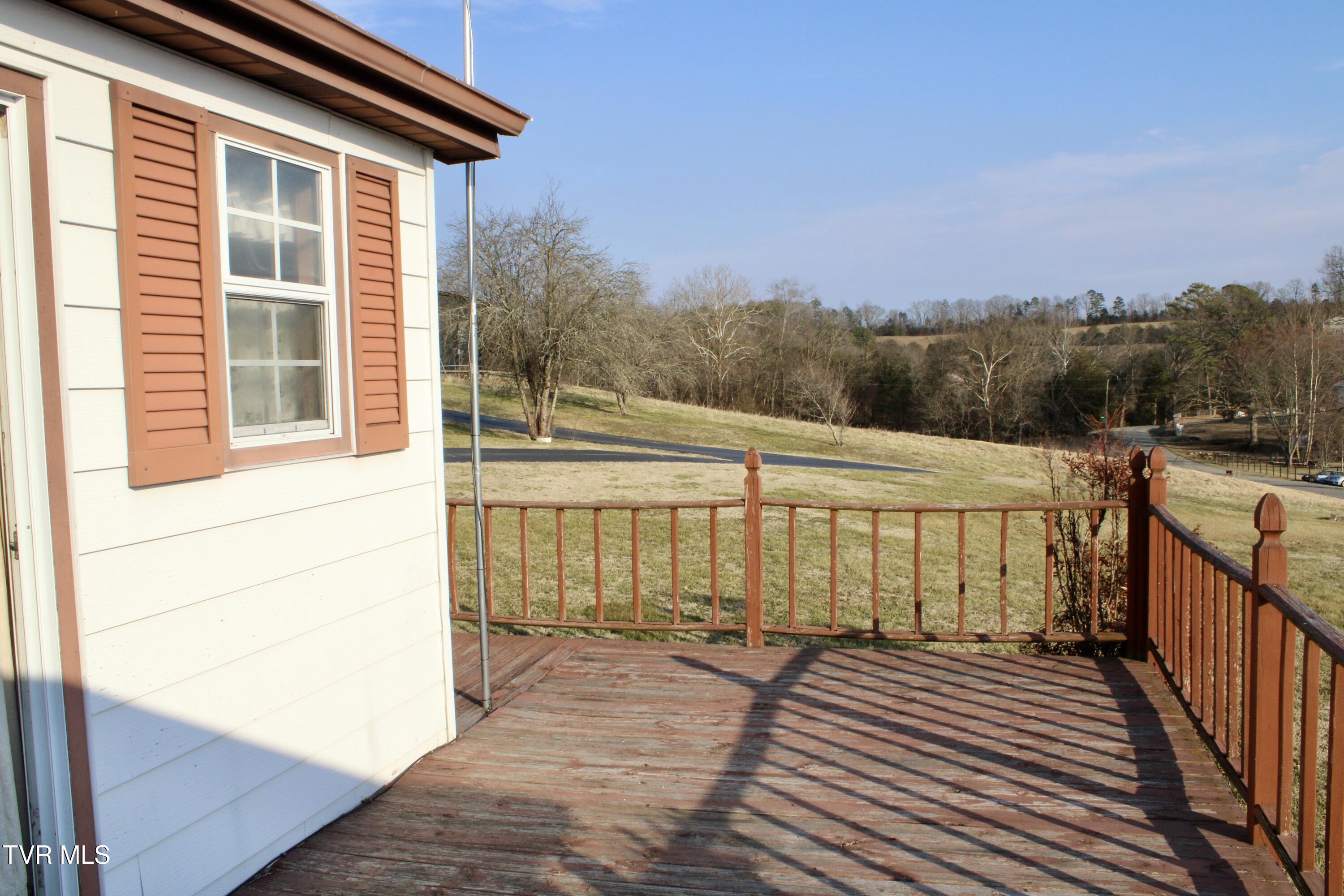 5517 Poplar Springs Road Greeneville, TN 37743 - Photo 6 of 50 IMG_0310