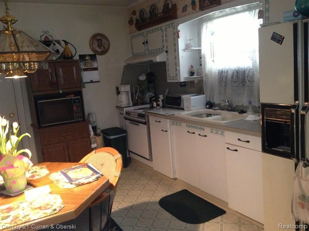 14595 Burt Road Detroit, MI 48223 - Photo 19 of 25 LARGE KITCHEN