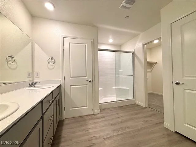 $2,250 | 10024 South Ullom Drive, Las Vegas, NV 89141