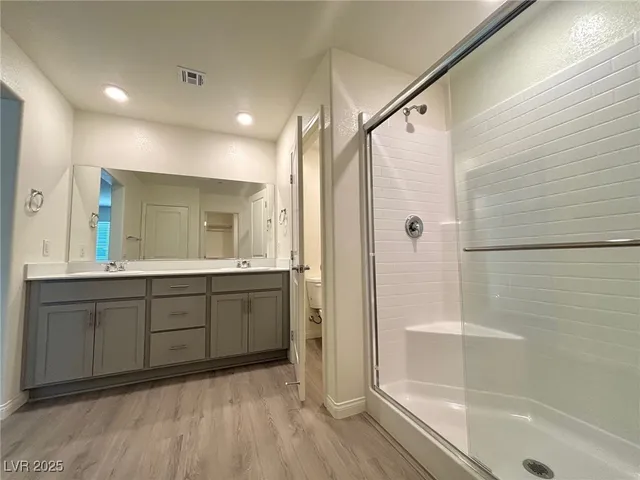 $2,250 | 10024 South Ullom Drive, Las Vegas, NV 89141