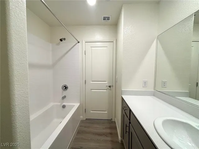 $2,250 | 10024 South Ullom Drive, Las Vegas, NV 89141