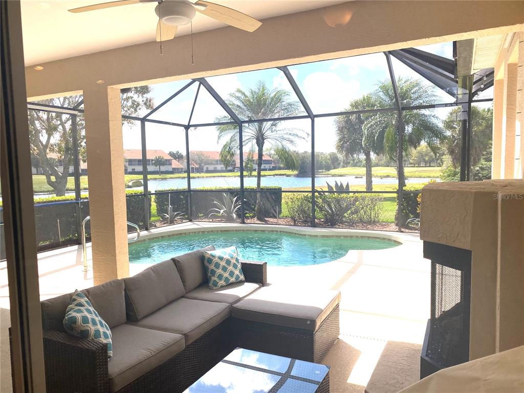 6372 Rookery Circle Bradenton, FL 34203 - Photo 38 of 46 a view of a living room and a large window