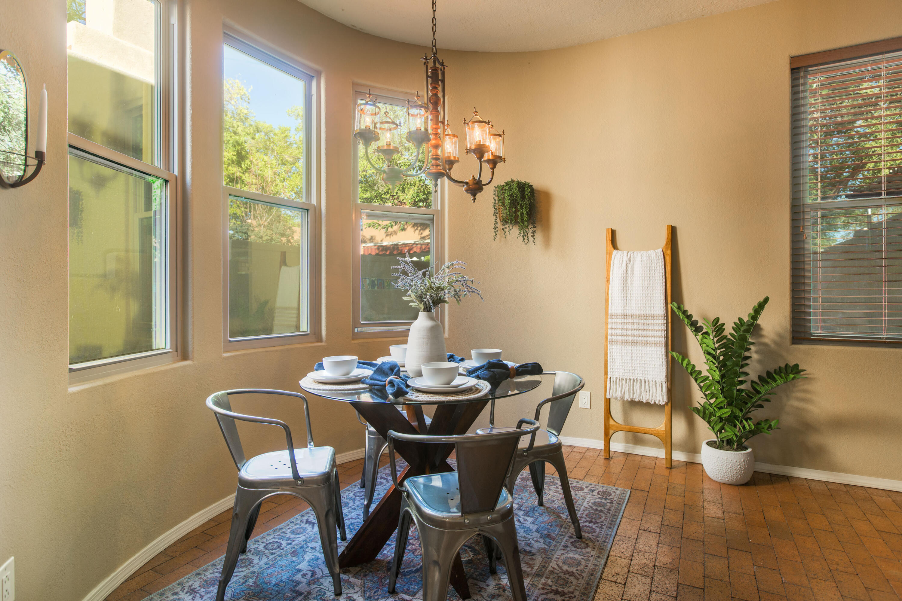 3036 Sombra Del Rio Northwest Albuquerque, NM 87107 - Photo 11 of 38 Gallery Image 11