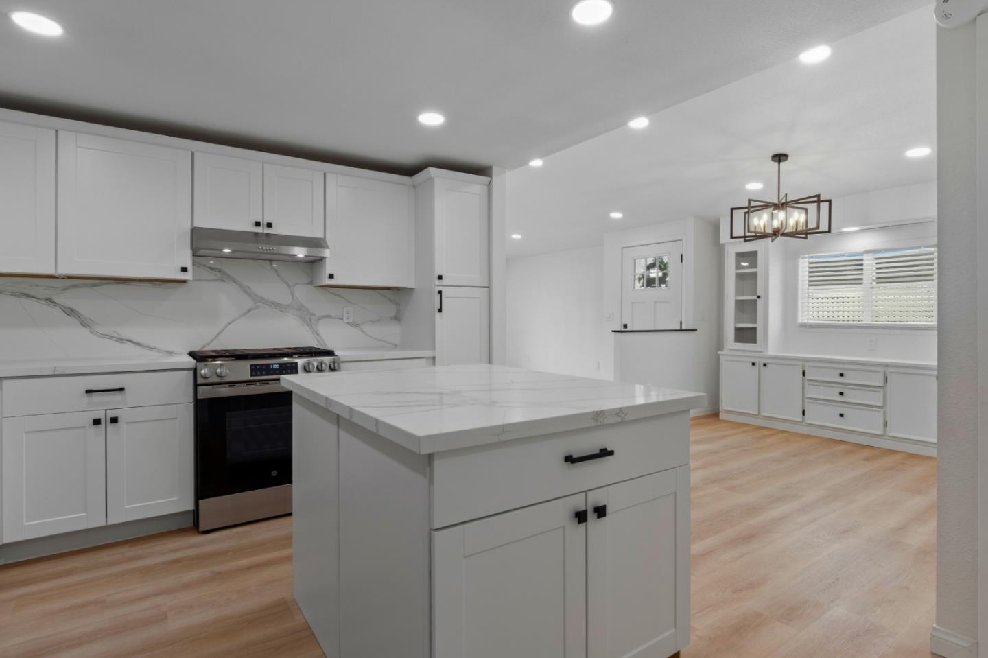 20 Russell Road, Unit 84 Salinas, CA 93906 - Photo 13 of 55 Gallery Image 13