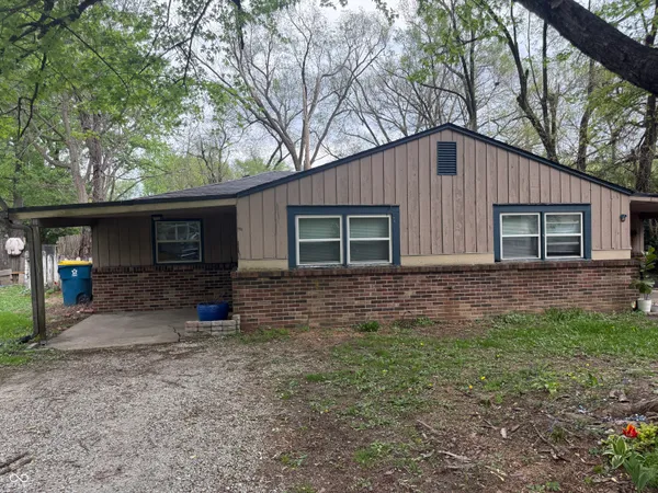 $1,350 | 10633 Central Avenue, Indianapolis, IN 46280