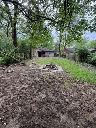 $1,350 | 10633 Central Avenue, Indianapolis, IN 46280