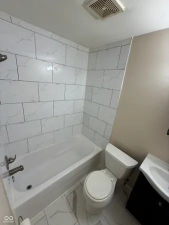 $1,350 | 10633 Central Avenue, Indianapolis, IN 46280