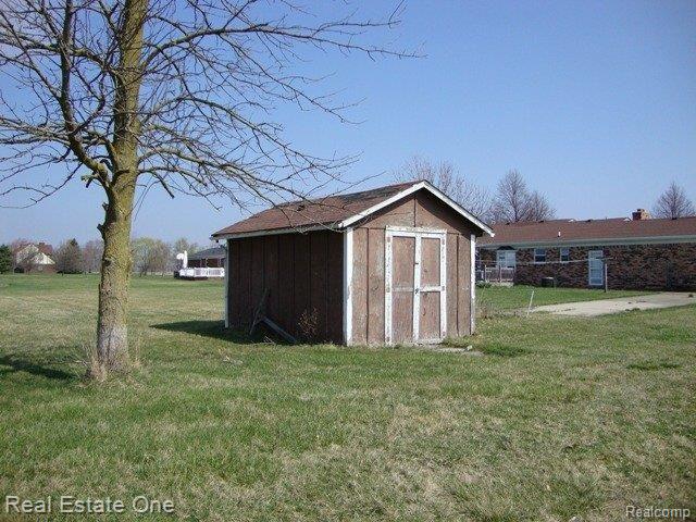 8555 Chinavare Road Newport, MI 48166 - Photo 6 of 22 TOOL SHED