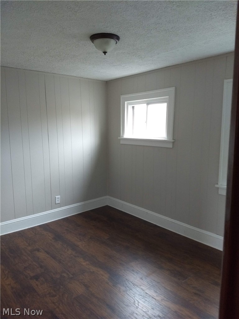 5595 Pearl Road Parma, OH 44129 - Photo 15 of 20
