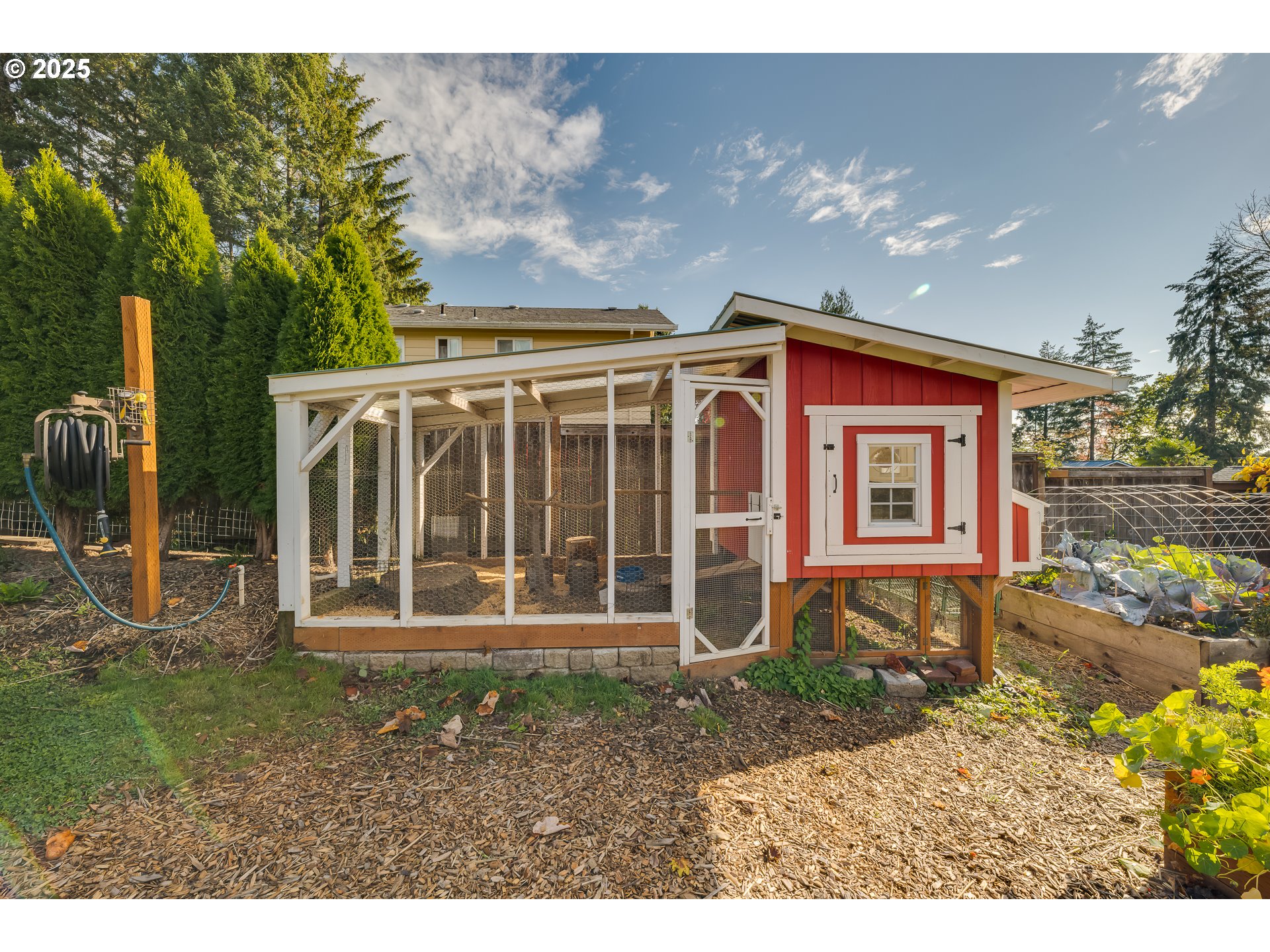 393 Meadow View Road Forest Grove, OR 97116 - Photo 12 of 44 Gallery Image 12
