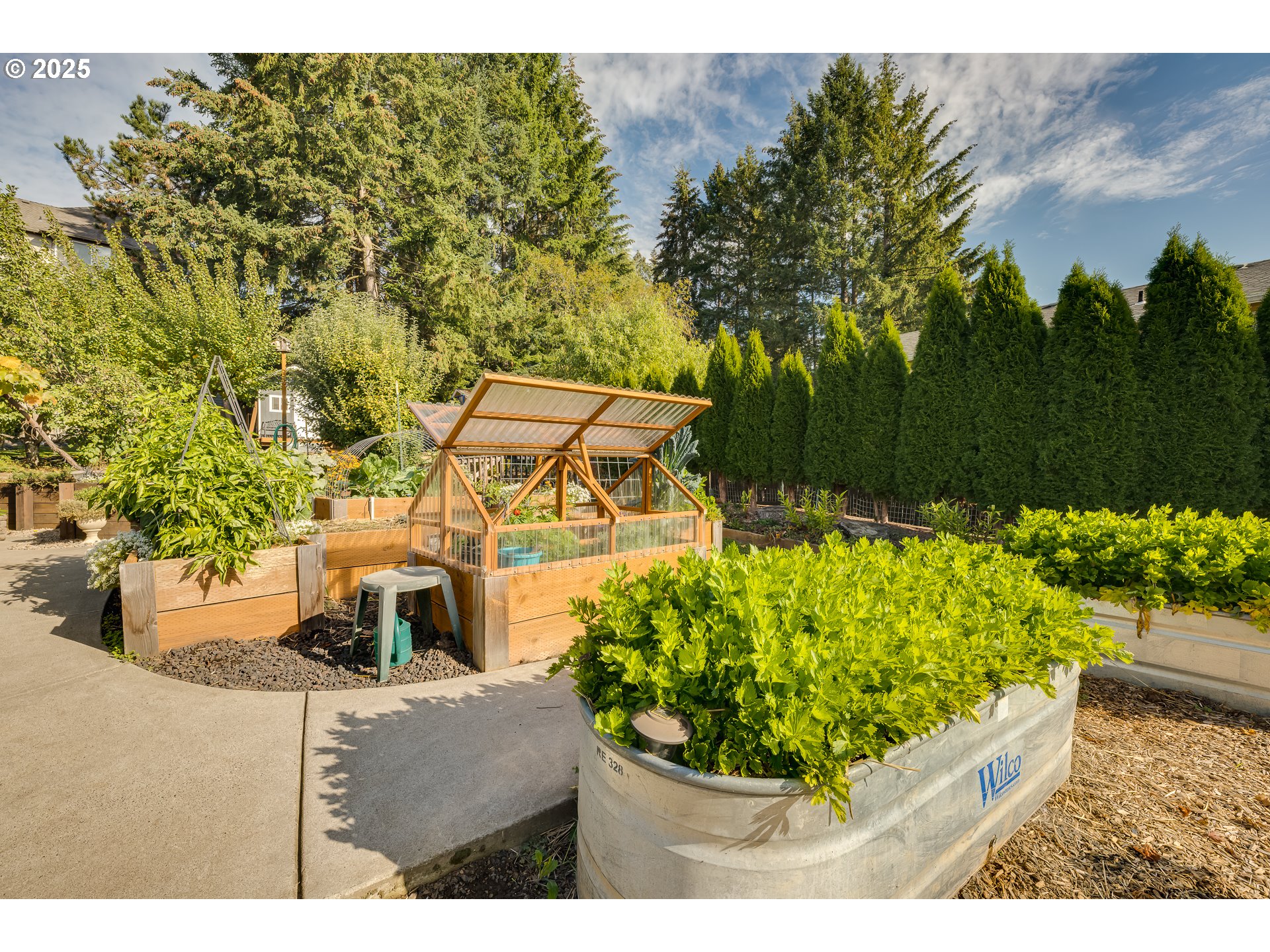393 Meadow View Road Forest Grove, OR 97116 - Photo 13 of 44 Gallery Image 13