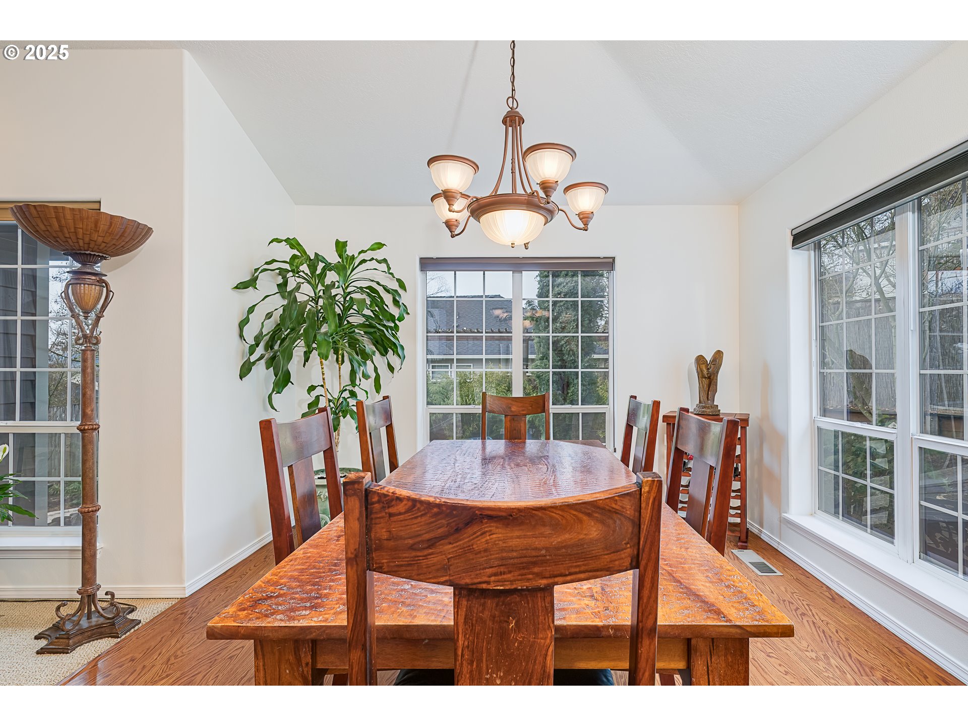 393 Meadow View Road Forest Grove, OR 97116 - Photo 22 of 44 Gallery Image 22