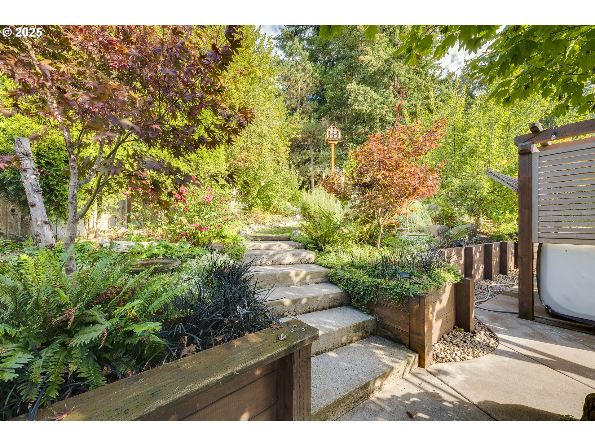 393 Meadow View Road Forest Grove, OR 97116 - Photo 7 of 44 Gallery Image 7