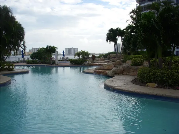 $3,200 | 19101 Northeast 36th Court, Unit 1903, Aventura, FL 33180