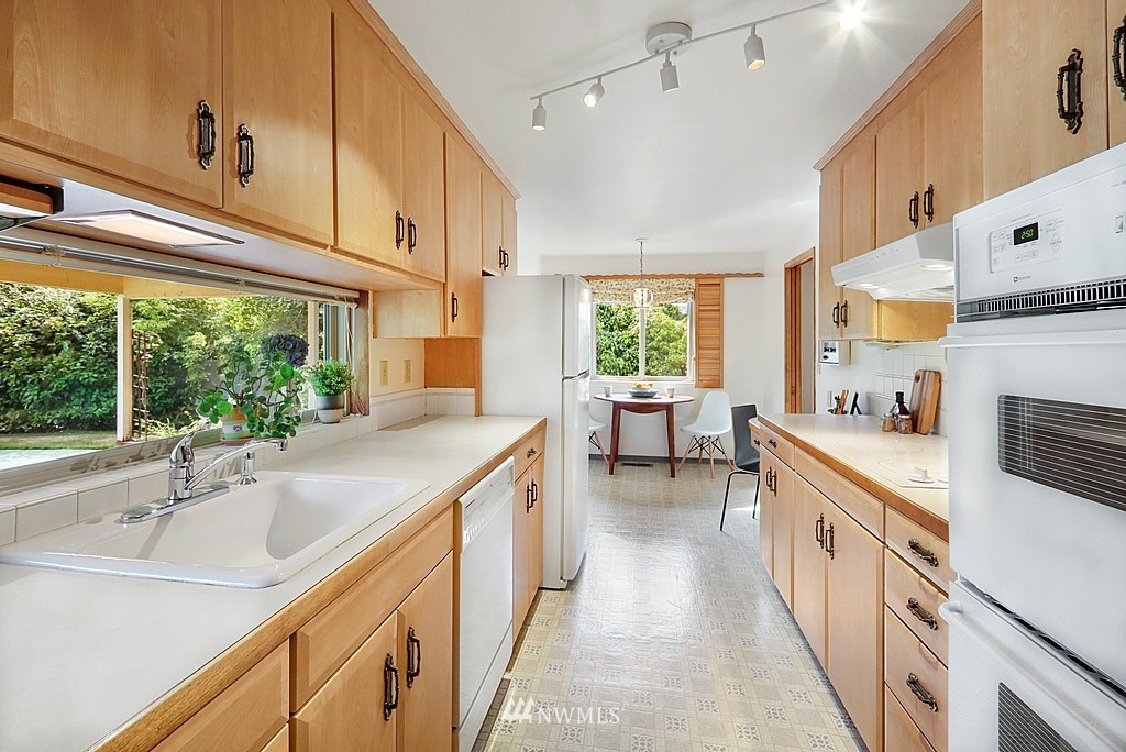 7431 Ridge Way Edmonds, WA 98026 - Photo 15 of 38 Gallery Image 15