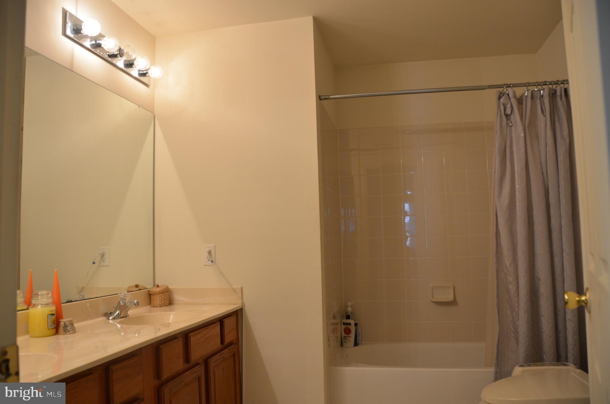 103 Warwick Road Princeton Junction, NJ 08550 - Photo 12 of 21 Gallery Image 12