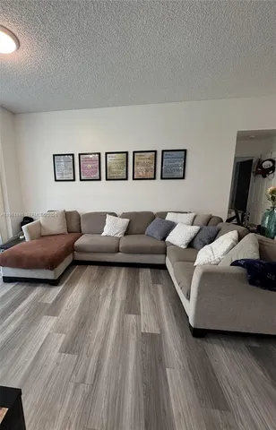 $3,700 | 9725 Northwest 52nd Street, Unit 114, Doral, FL 33178