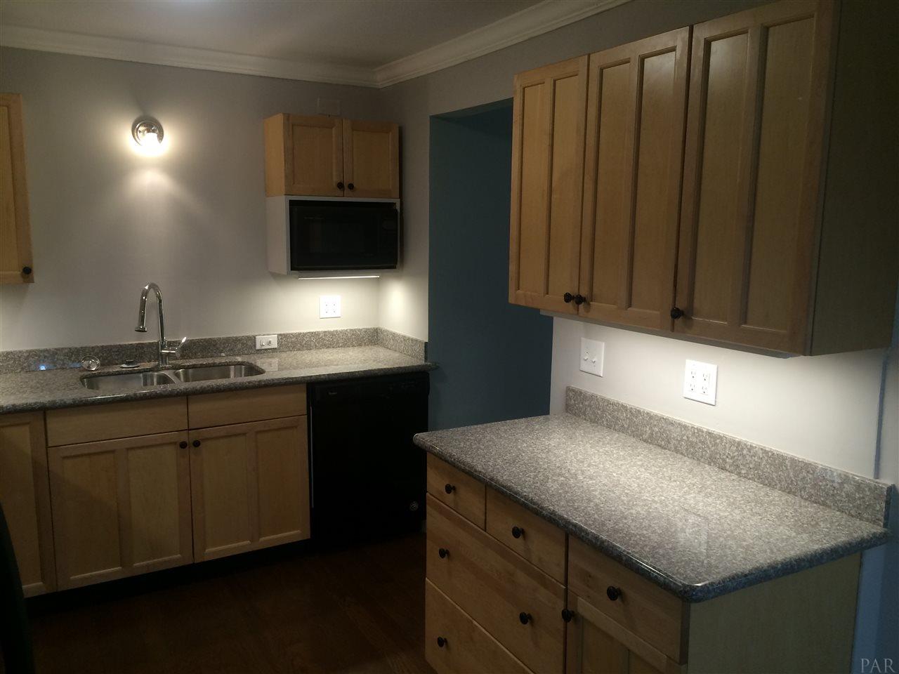 403 Rue Max Street Pensacola, FL 32507 - Photo 16 of 45