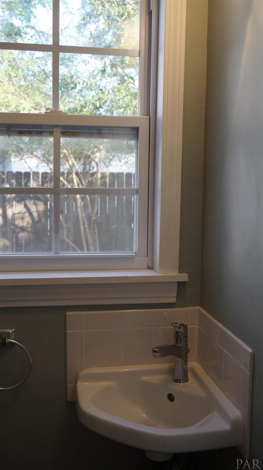 403 Rue Max Street Pensacola, FL 32507 - Photo 35 of 45