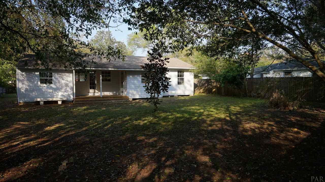 403 Rue Max Street Pensacola, FL 32507 - Photo 37 of 45