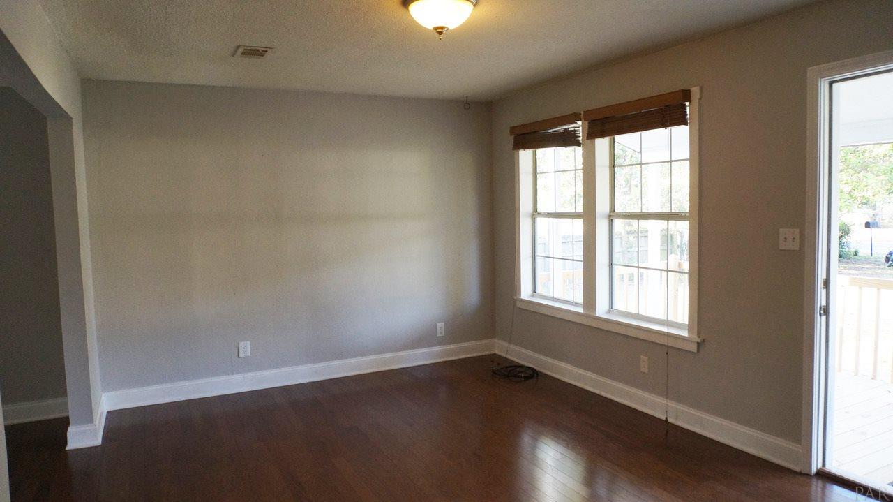 403 Rue Max Street Pensacola, FL 32507 - Photo 9 of 45