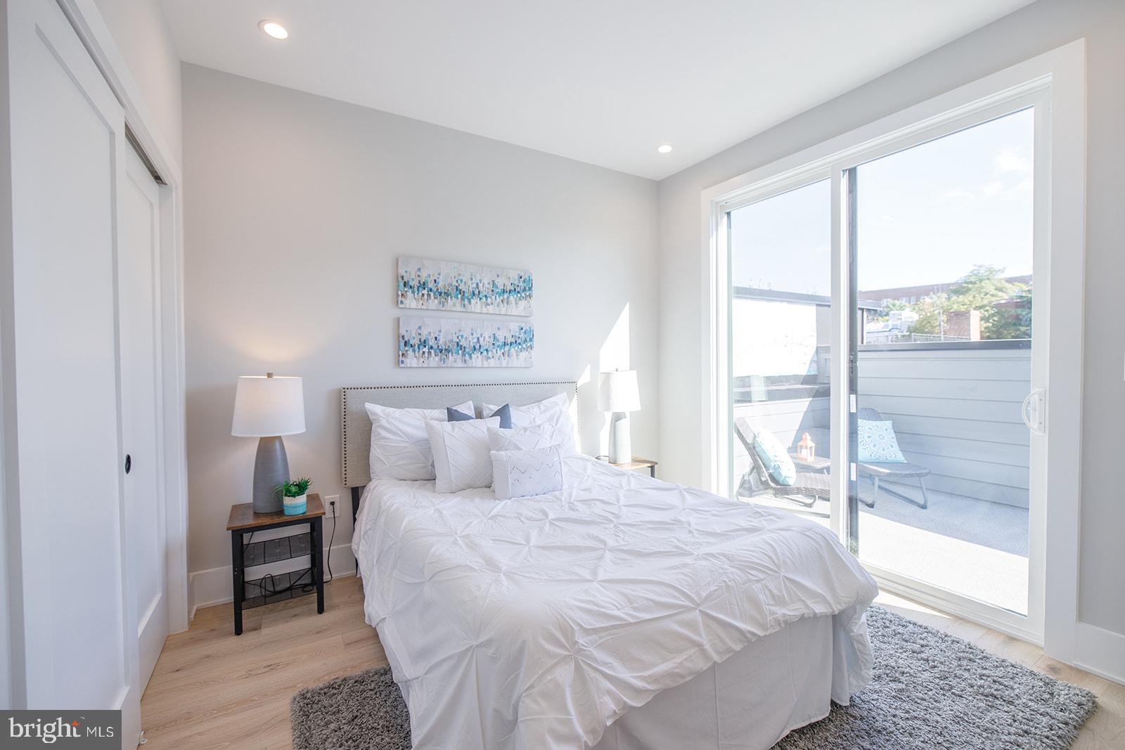 2244 Ontario Road Northwest, Unit 6 Washington, DC 20009 - Photo 23 of 37