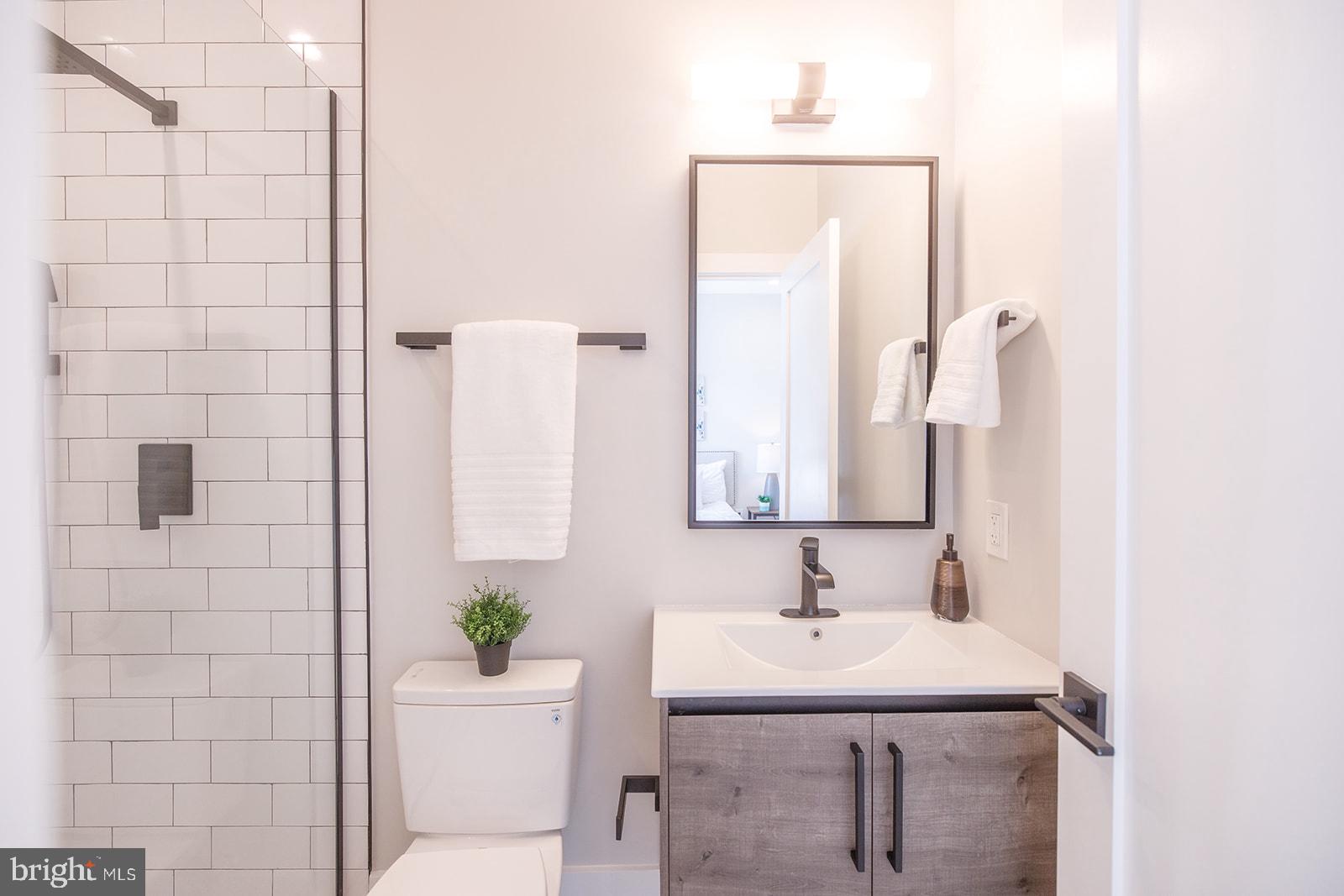 2244 Ontario Road Northwest, Unit 6 Washington, DC 20009 - Photo 28 of 37