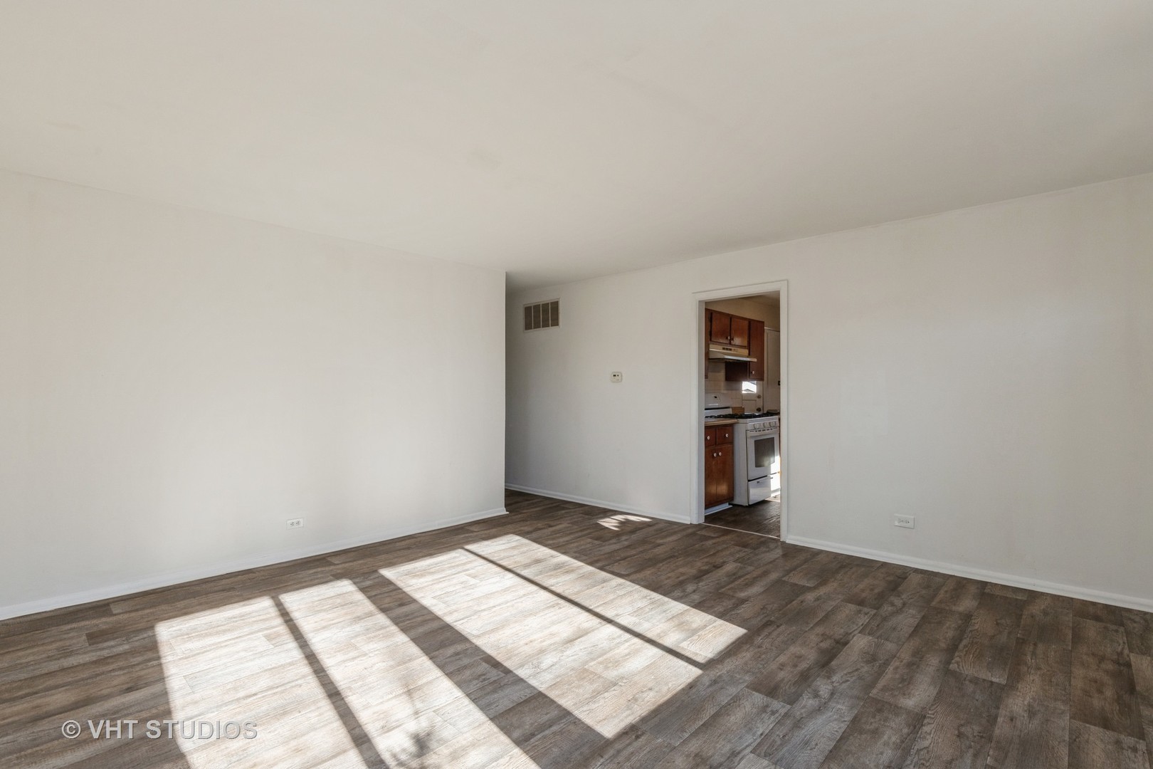 238 Allanson Road Mundelein, IL 60060 - Photo 4 of 18 wooden floor in a empty room