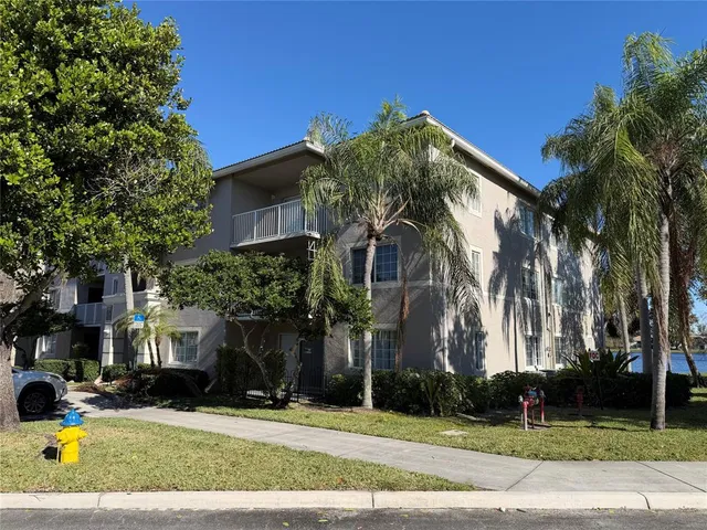 $2,850 | 5005 Wiles Road, Unit 307, Coconut Creek, FL 33073