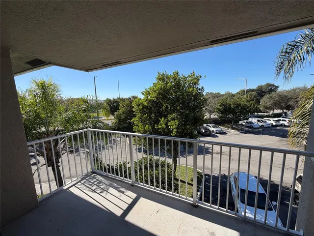 $2,850 | 5005 Wiles Road, Unit 307, Coconut Creek, FL 33073
