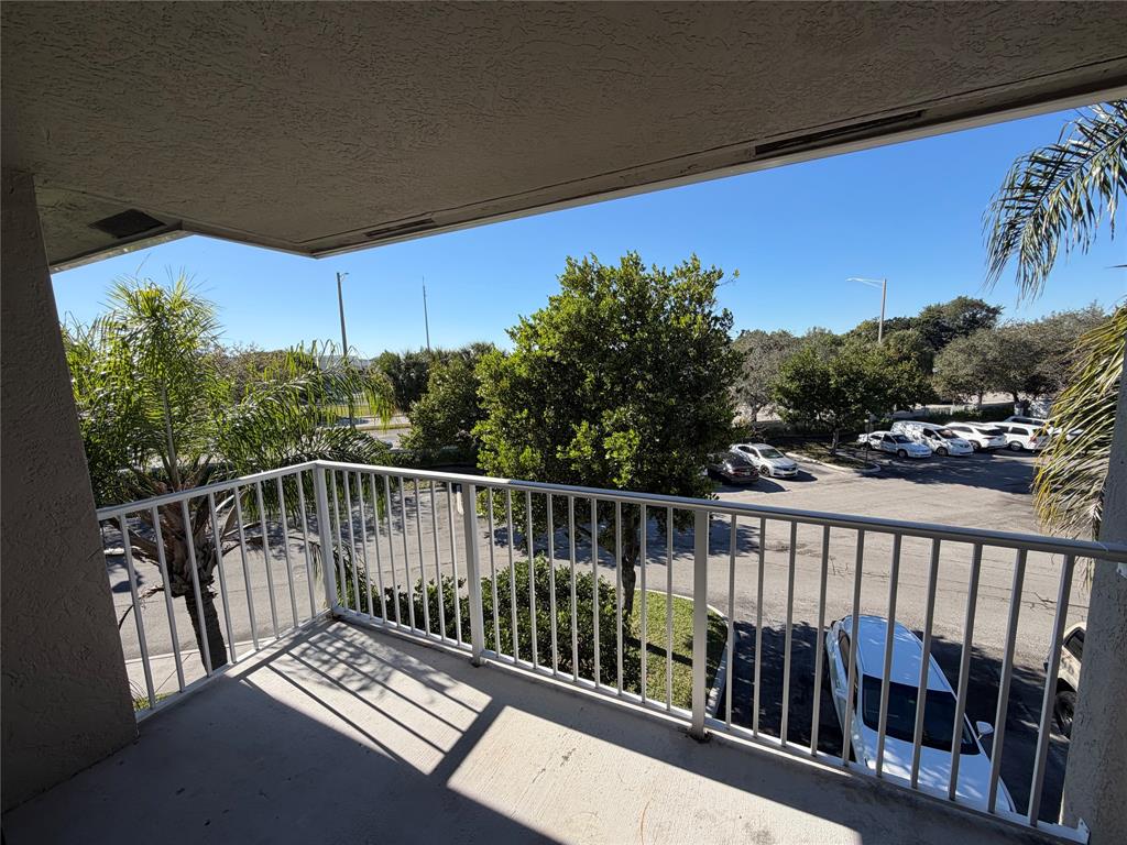 5005 Wiles Road, Unit 307 Coconut Creek, FL 33073 - Photo 9 of 9