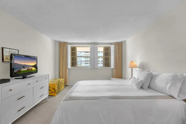 $5,100 | 177 Ocean Ln Drive, Unit 413, Key Biscayne, FL 33149