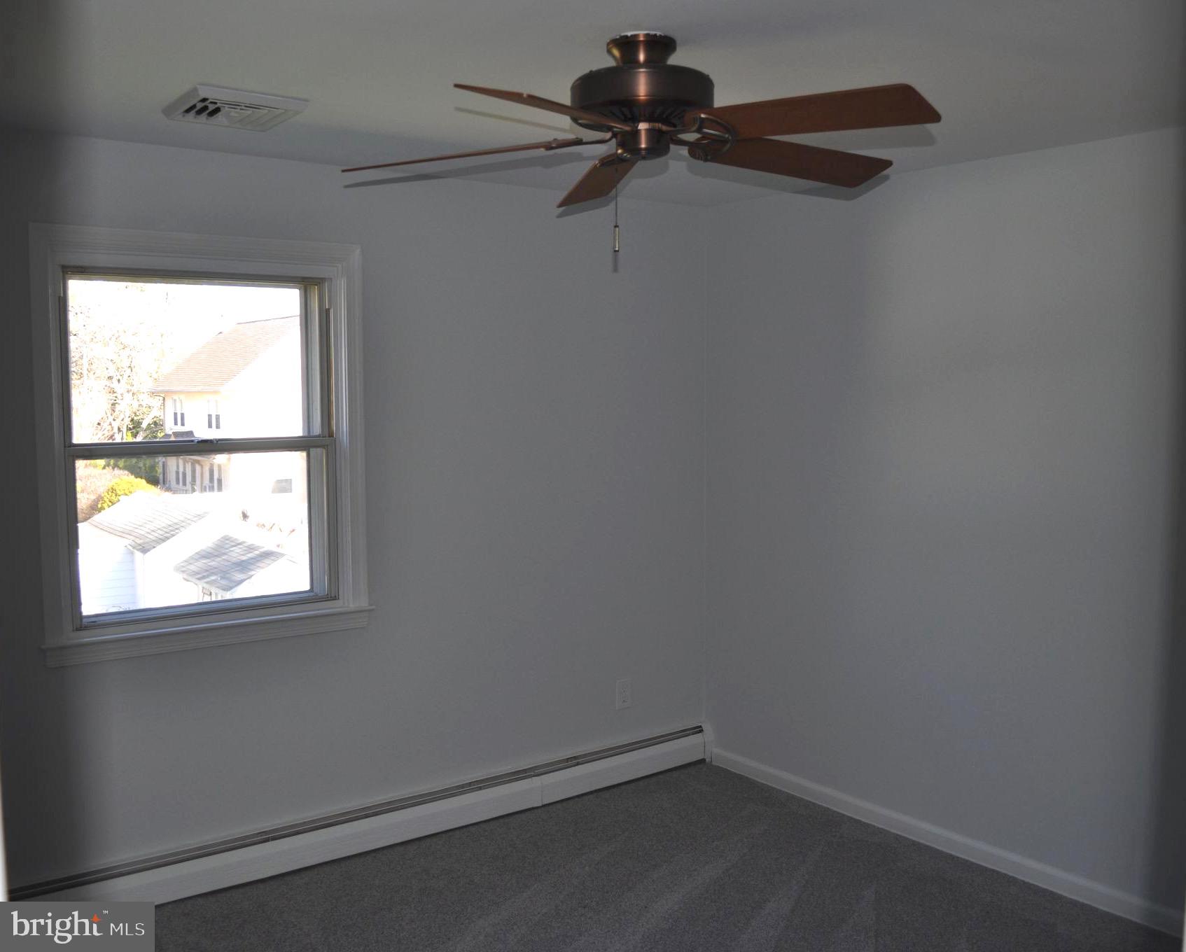 158 South Highland Road Springfield, PA 19064 - Photo 20 of 46 an empty room with a window