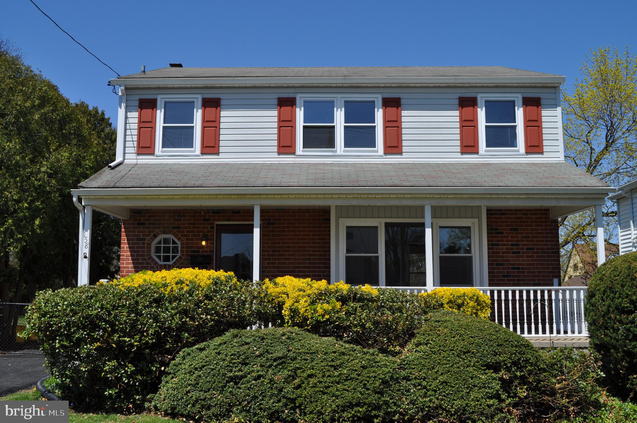 158 South Highland Road Springfield, PA 19064 - Photo 2 of 46 front view of a house