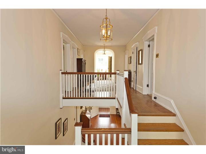 321 St Davids Road Wayne, PA 19087 - Photo 16 of 24 Hallway
