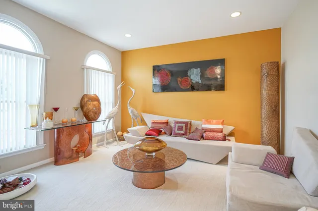 a view of entryway and hall