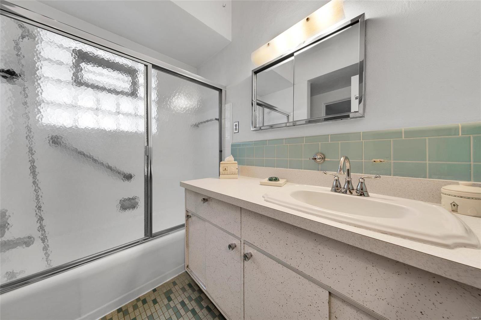 48 Rae Court St. Louis, MO 63146 - Photo 22 of 46 Gallery Image 22