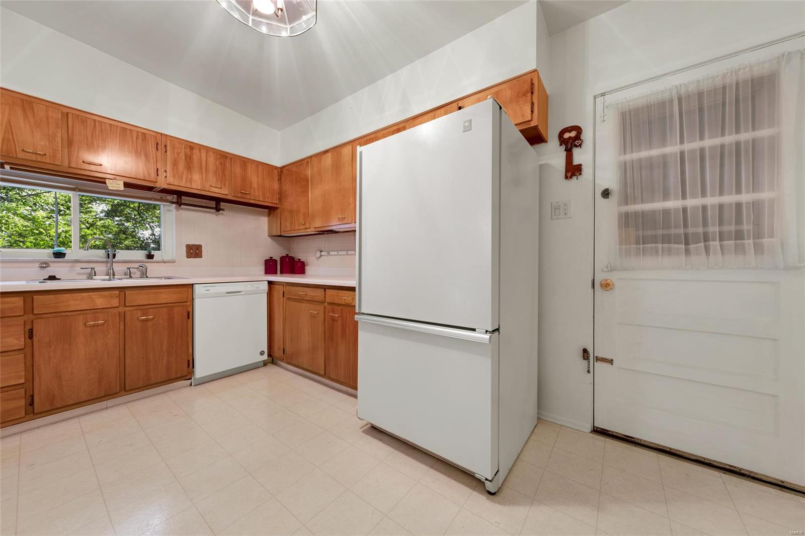48 Rae Court St. Louis, MO 63146 - Photo 10 of 46 Gallery Image 10