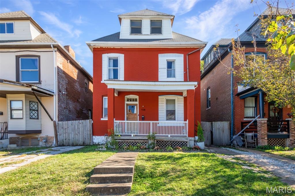 938 Catalpa Street St. Louis, MO 63112 - Photo 2 of 46