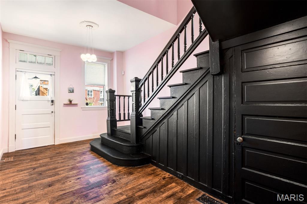 938 Catalpa Street St. Louis, MO 63112 - Photo 6 of 46